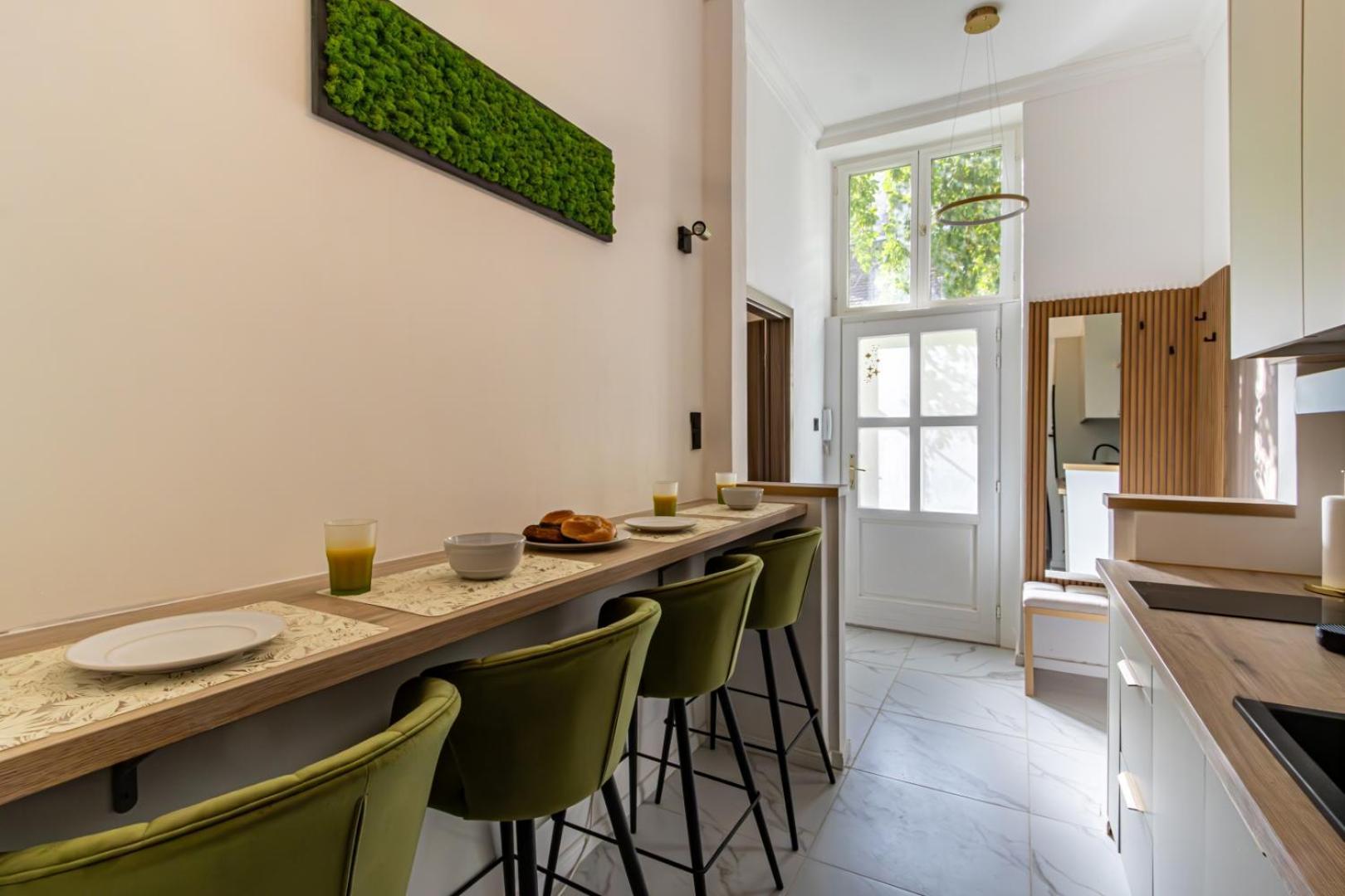 Oasis Apartment On The Broadway With Ac Budapest Kültér fotó